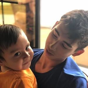 Meet your Posher, Ethan